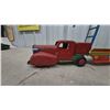 Image 8 : Vintage Wyandotte Pressed Steel Streamline Truck with Ladder Trailer, Red, Green and Yellow, 23”