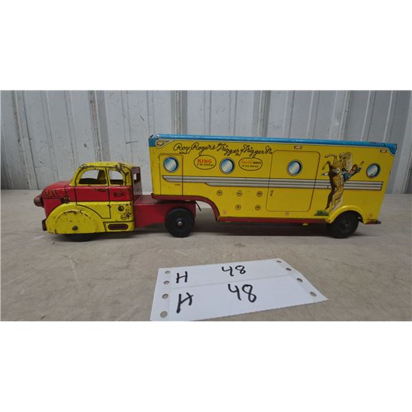 Marx Roy Rogers Trigger Horse Van Pressed Steel Truck and Trailer, Dodge M-214 Cab, c. 1950, 15”