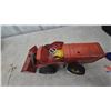 Image 5 : Vintage Nylint International Harvester Payloader Pressed Steel Toy Wheel Loader, Red, 17” 1950s
