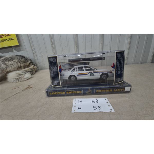 First Choice Collectibles RCMP 125th Anniversary Ford Crown Victoria 1:24 Scale Limited Edition