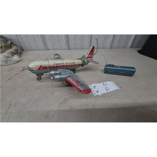 Linemar Toys Japan Capital Airlines Vickers Viscount 751 Turboprop Tin Remote Control Airplane