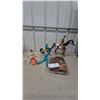 Image 1 : Best of the West Action Figure Set: 4 Figures, 1 Baby, 2 Horses Plus Accessories