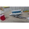 Image 7 : Pan Am Boeing 747SP Battery-Operated Flying Jet Plane and Boeing 747 Friction Jumbo Jet with Boxes