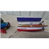 Image 5 : Vintage Tin Wind-Up Toys, Whale Eating Fish, Sea Cat Felix Speedboat and Duck