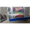 Image 3 : Hot Wheels Oldies but Goodies Auburn 852, Texaco Ford F-100 Tow Truck, Tin Wind-Up Bus Terminal