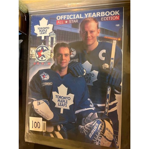 COLLECTIBLE TORONTO MAPLE LEAFS BOOK