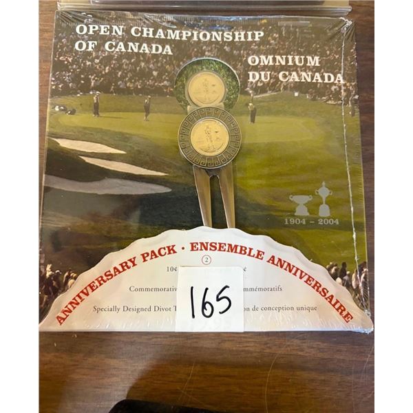 COLLECTIBLE GOLF GREEN TOOL WITH COIN