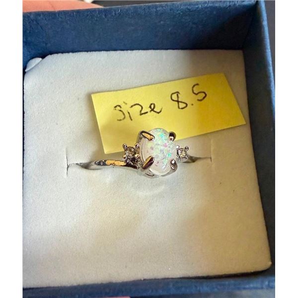 SIZE 8.5 WOMENS RING