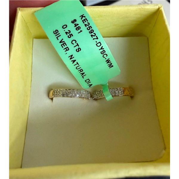 SET OF WOMENS 0.25 CTS EARRINGS - SEE PICTURE FOR FURTHER INFO