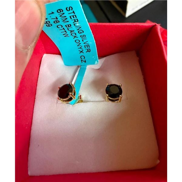 SET OF STERLING SILVER BLACK ONYX EARRINGS - SEE PICTURE FOR FURTHER INFO