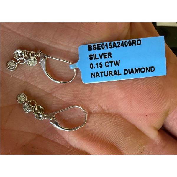 SET OF SILVER WOMENS EARRINGS - SEE PICTURE FOR FURTHER INFO