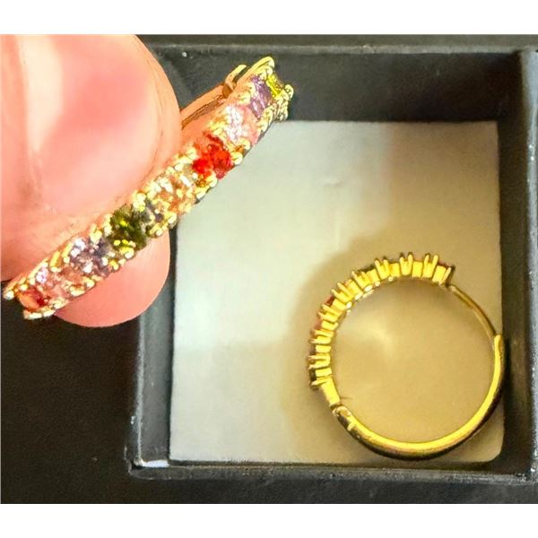 SET OF WOMENS DECORATIVE EARRINGS