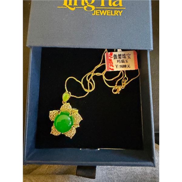 WOMENS NECKLACE WITH PENDANT