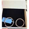 Image 1 : SET OF WOMENS EARRINGS