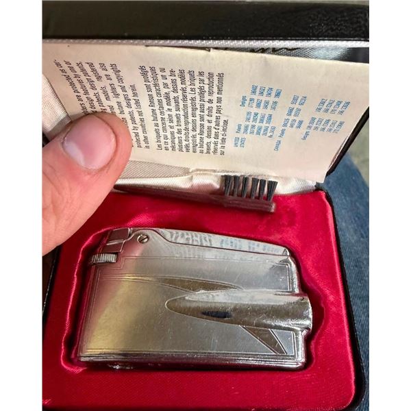 COLLECTIBLE VARAFLAME LIGHTER