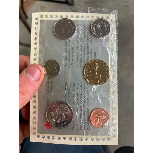 1990 CANADIAN COIN SET