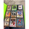 Image 1 : BINDER OF ASSORTED HOCKEY CARDS