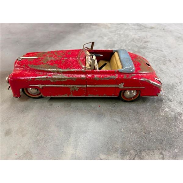 VINTAGE DISPLAY CAR