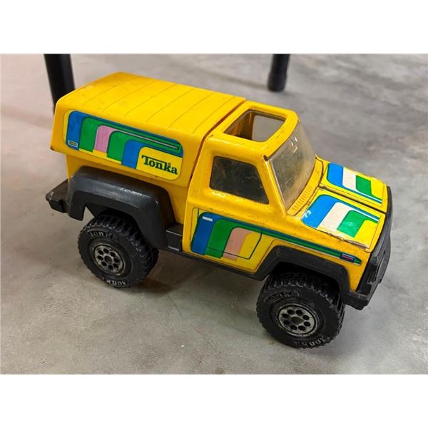 COLLECTIBLE TONKA TRUCK