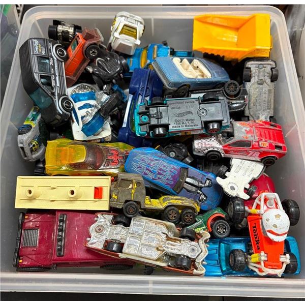 BIN OF COLLECTIBLE DINKY CARS