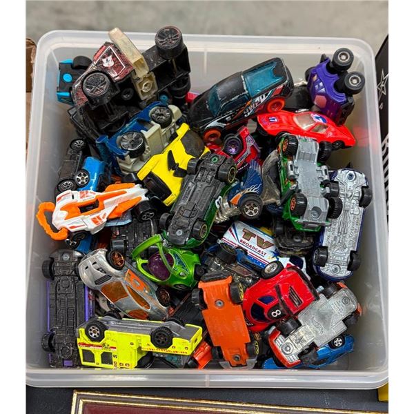 BIN OF COLLECTIBLE DINKY CARS