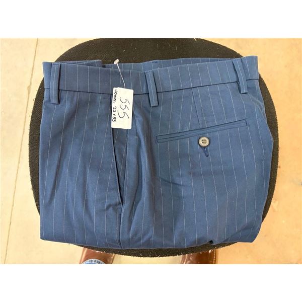 PAIR OF WOMEN SIZE 32X33 PANTS