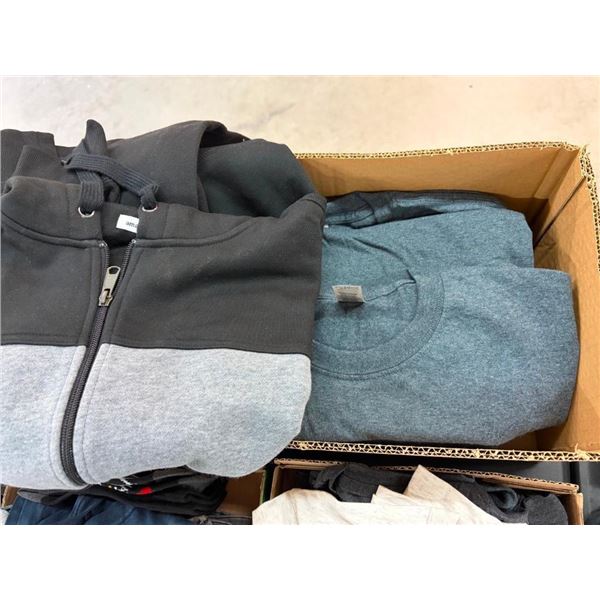BOX LOT OF SIZE LARGE T-SHIRTS AND SWEATER
