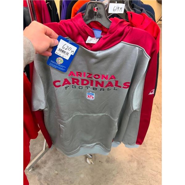SIZE MEDIUM SPORTS TEAM SWEATER