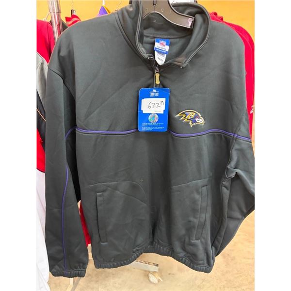 SIZE MEDIUM SPORTS TEAM SWEATER