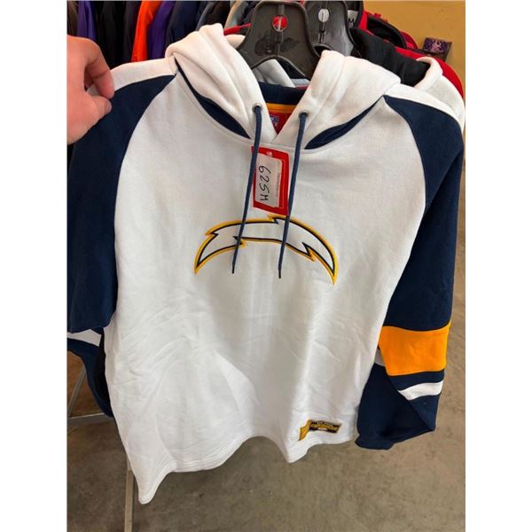 SIZE MEDIUM SPORTS TEAM SWEATER