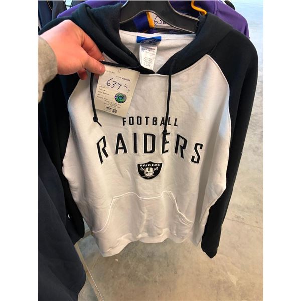 SIZE LARGE SPORTS TEAM SWEATER