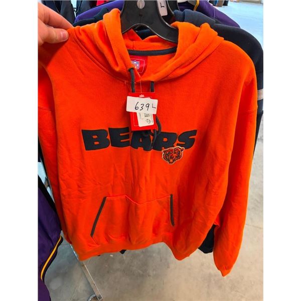 SIZE LARGE SPORTS TEAM SWEATER