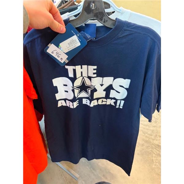 SIZE MEDIUM SPORTS TEAM T-SHIRT