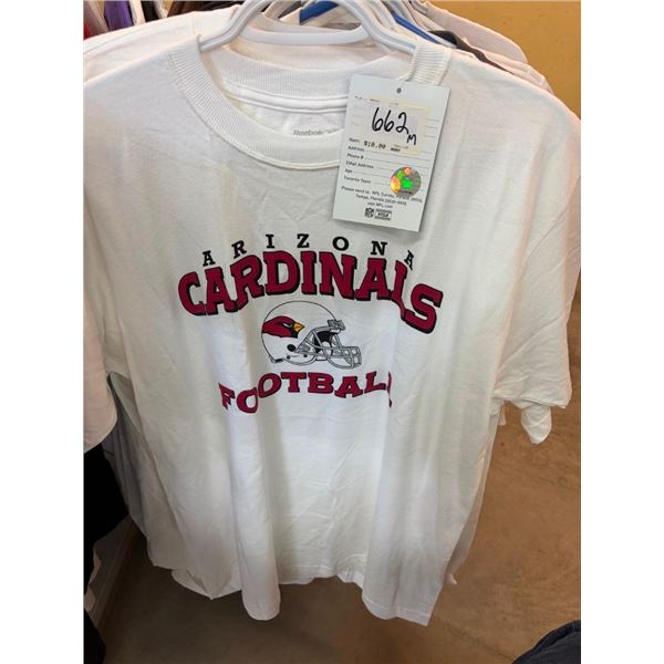 SIZE MEDIUM SPORTS TEAM T-SHIRTS