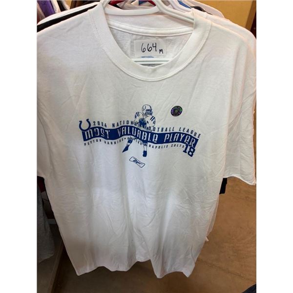 SIZE MEDIUM SPORTS TEAM T-SHIRTS