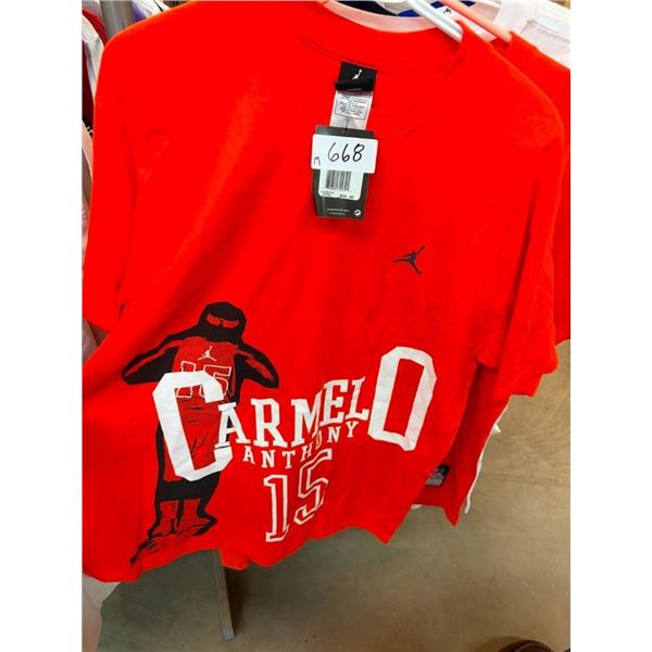 SIZE MEDIUM SPORTS TEAM T-SHIRTS