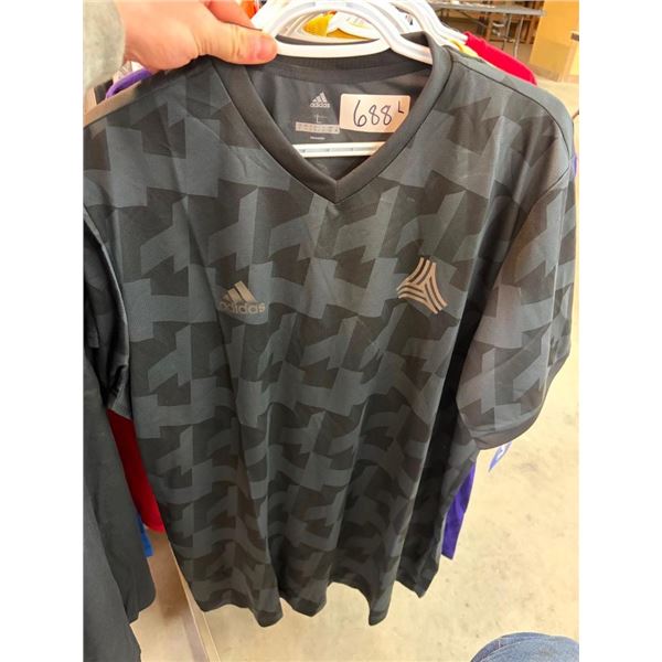 SIZE LARGE ADIDAS T-SHIRT