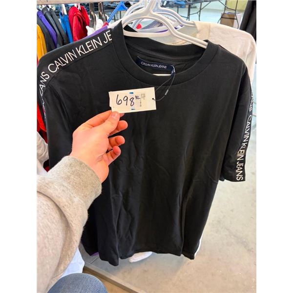 SIZE XL KELVIN KLEIN T-SHIRT