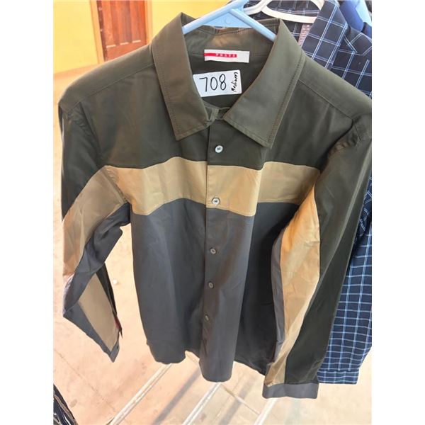 SIZE MEDIUM LONG SLEEVE BUTTON-UP
