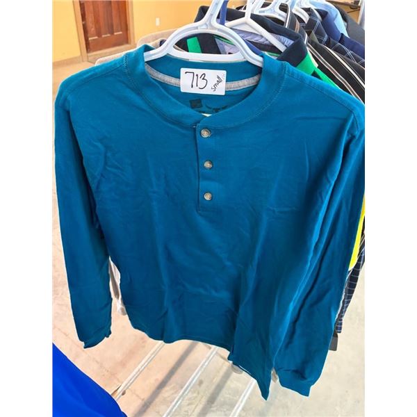 SIZE SMALL LONG SLEEVE QUARTER BUTTON SHIRT