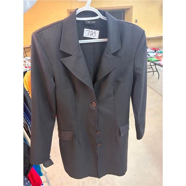GUESSING WOMENS SIZE SMALL DRESS COAT