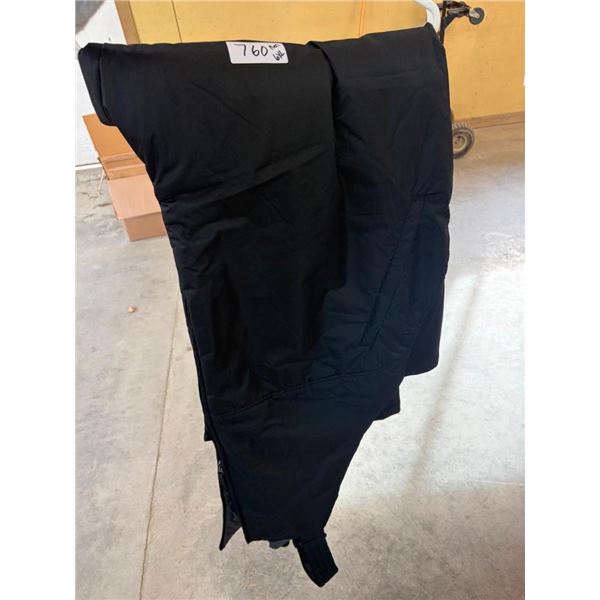 PAIR OF MENS SIZE 6XL INSULATED SNOW PANTS