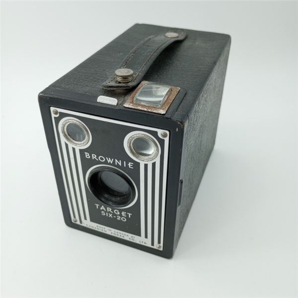 Vintage Kodak Brownie Target Six-20 Camera