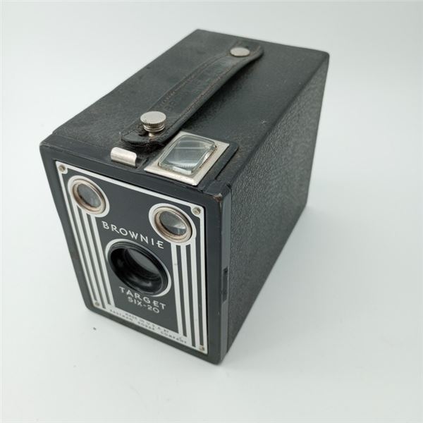 Vintage Eastman Kodak Brownie Target Six-20 Camera