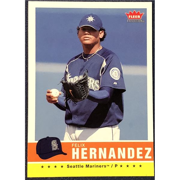 2006 FLEER BASEBALL FELIX HERNANDEZ ROOKIE CARD