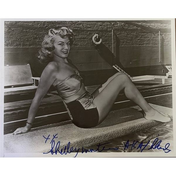 Actress Shelley Winters signed photo