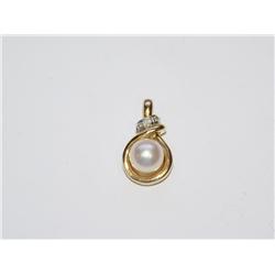8.00mm White Pearl & Diamond Hand Made Pendant