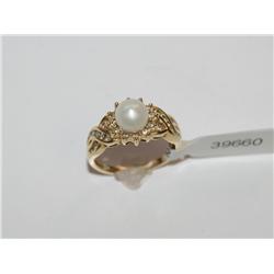 6.00mm White Pearl & Diamond Cluster Ring