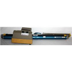 Vintage Revere 553 Slide Projector & Screen