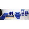 Image 3 : Blue Pyrex Kitchen Set